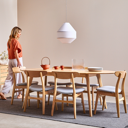 Magnus Oval Dining Table - Solid Oak 
