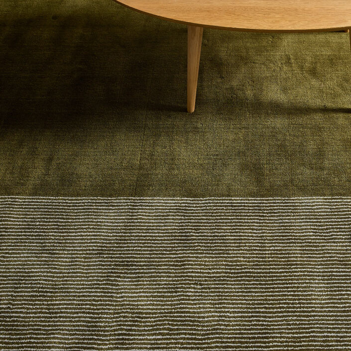 Trea Handloom Rug - Nori Green / 200x290
